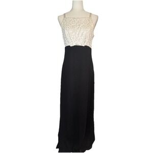 Vintage Jump Long Dress 9/10  Maxi Sleeveless Black White Lace Formal Gown Retro